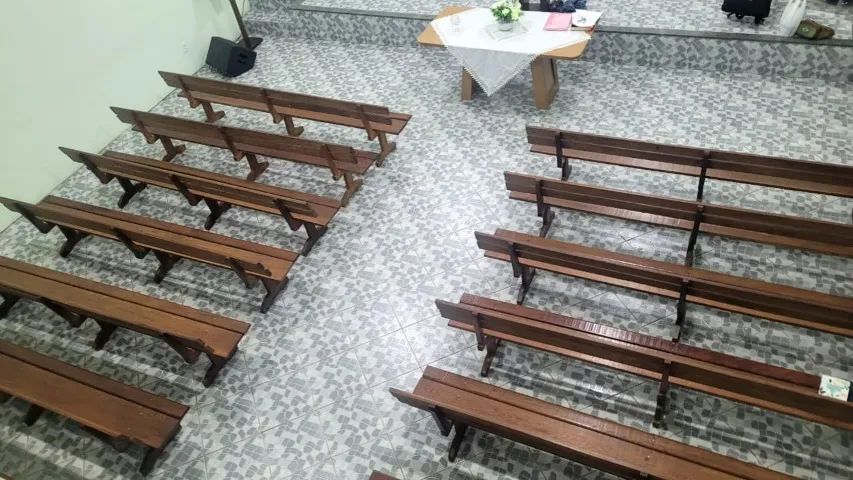 Banco de Igreja - Foto 3