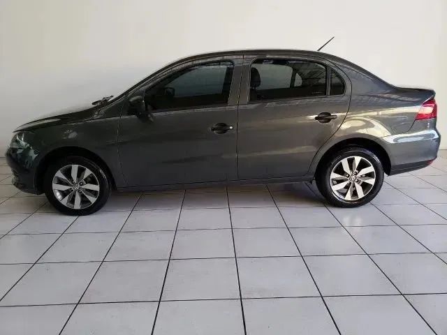 Volkswagen Voyage 2011