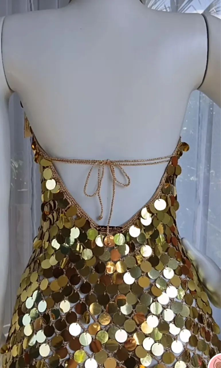 Vestido de crochê com paetê 