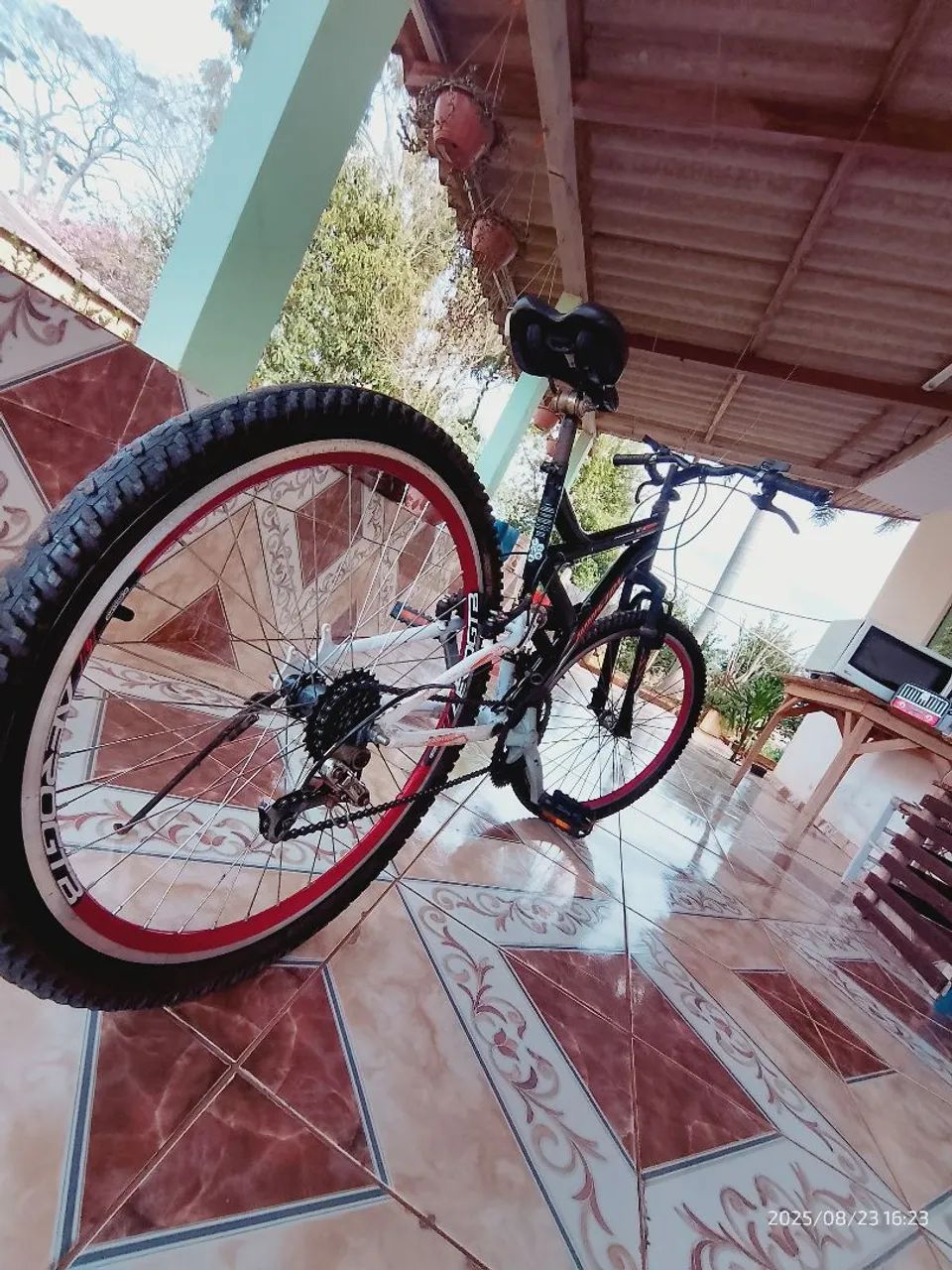 Vendo bicicleta Hudson downhill e jump  - Foto 2