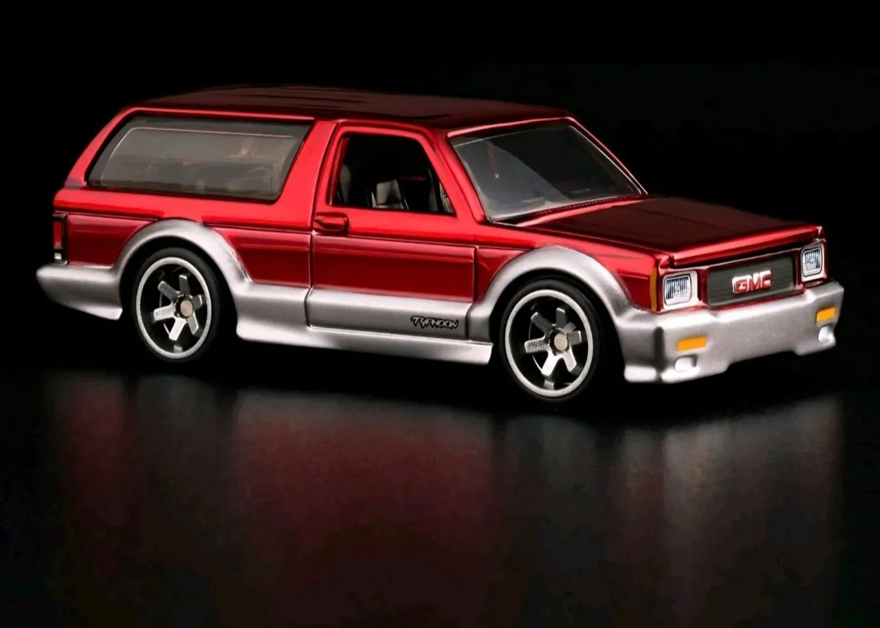 Hot Wheels RLC RC Nissan Skyline R32 Pandem - Veículo Lacrado