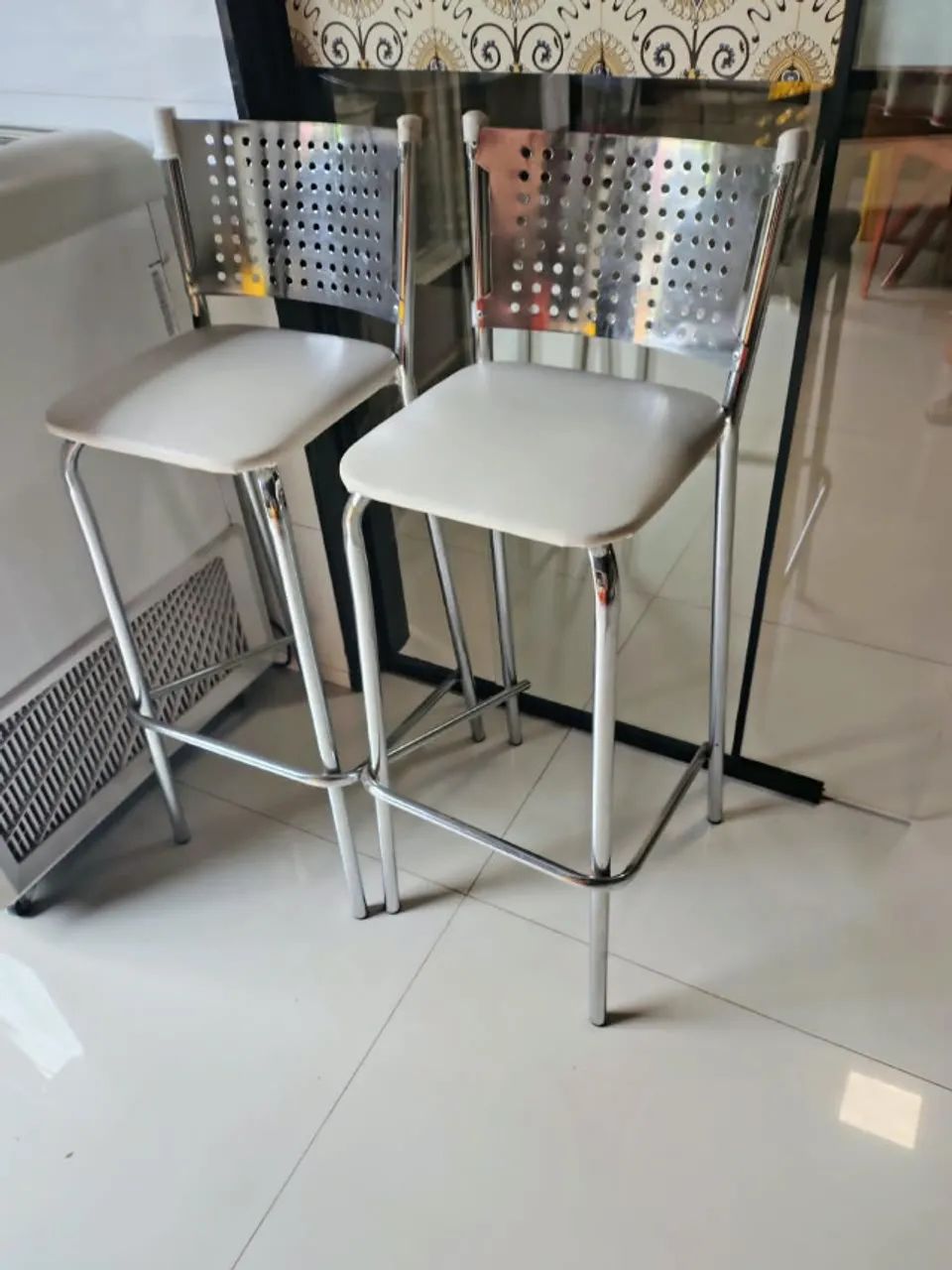 Cadeiras - Foto 2