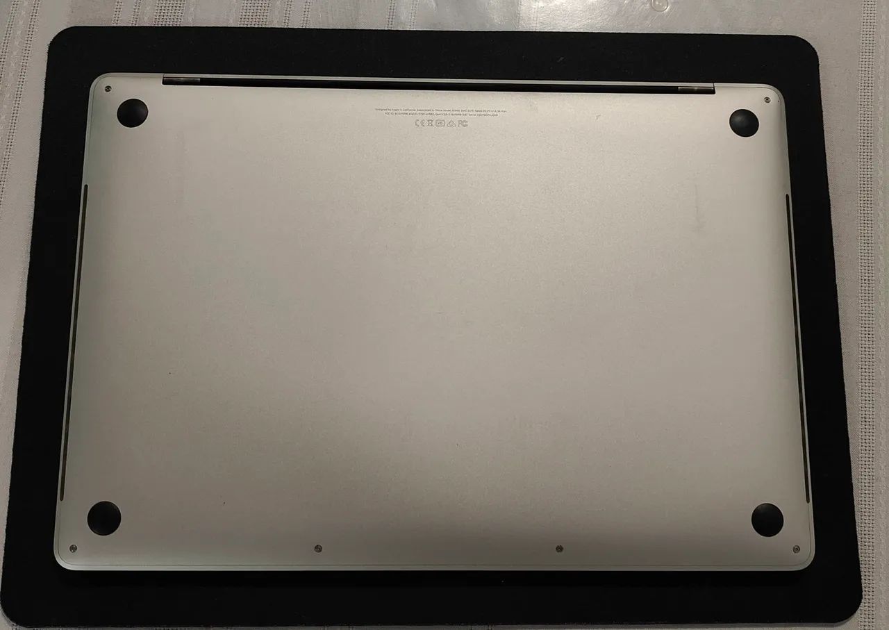 MacBook Pro 15" (2018) - Intel Core i9 / 32GB RAM / 1TB SSD - Excelente Estado! - Foto 2