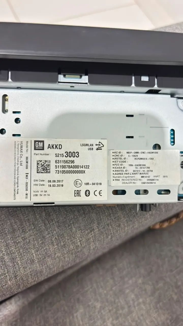 Som Chevrolet Onix 2019 - original - Foto 2