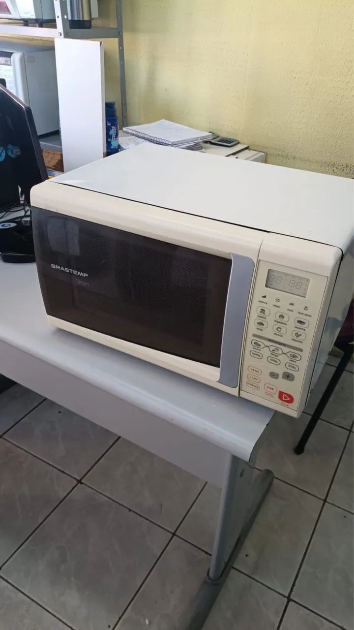 Microondas Brastemp 20 litros 127v - Foto 2