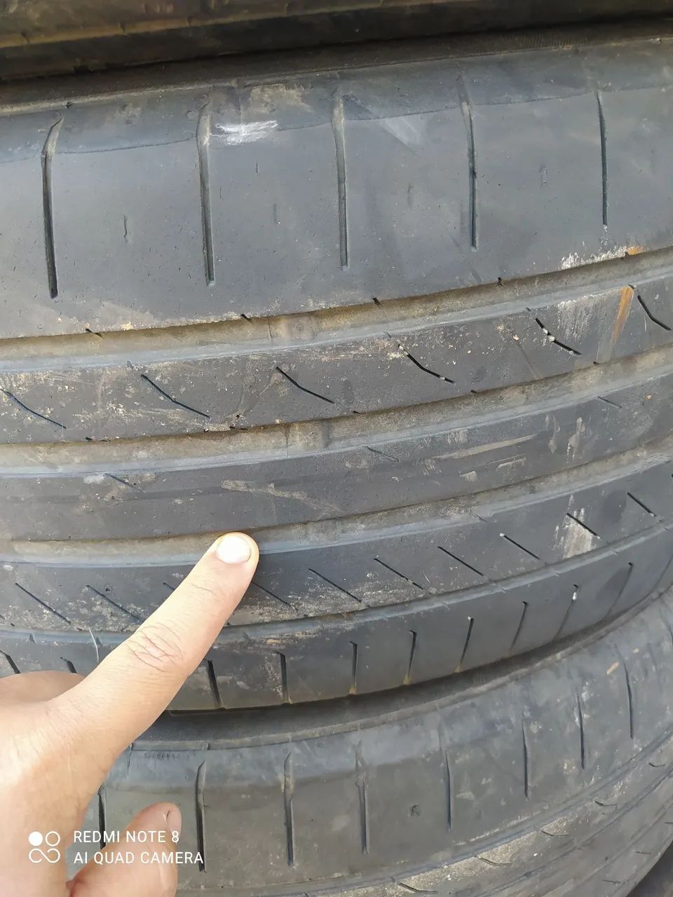 04 Pneus 235/50 R19 Continental  - Foto 2