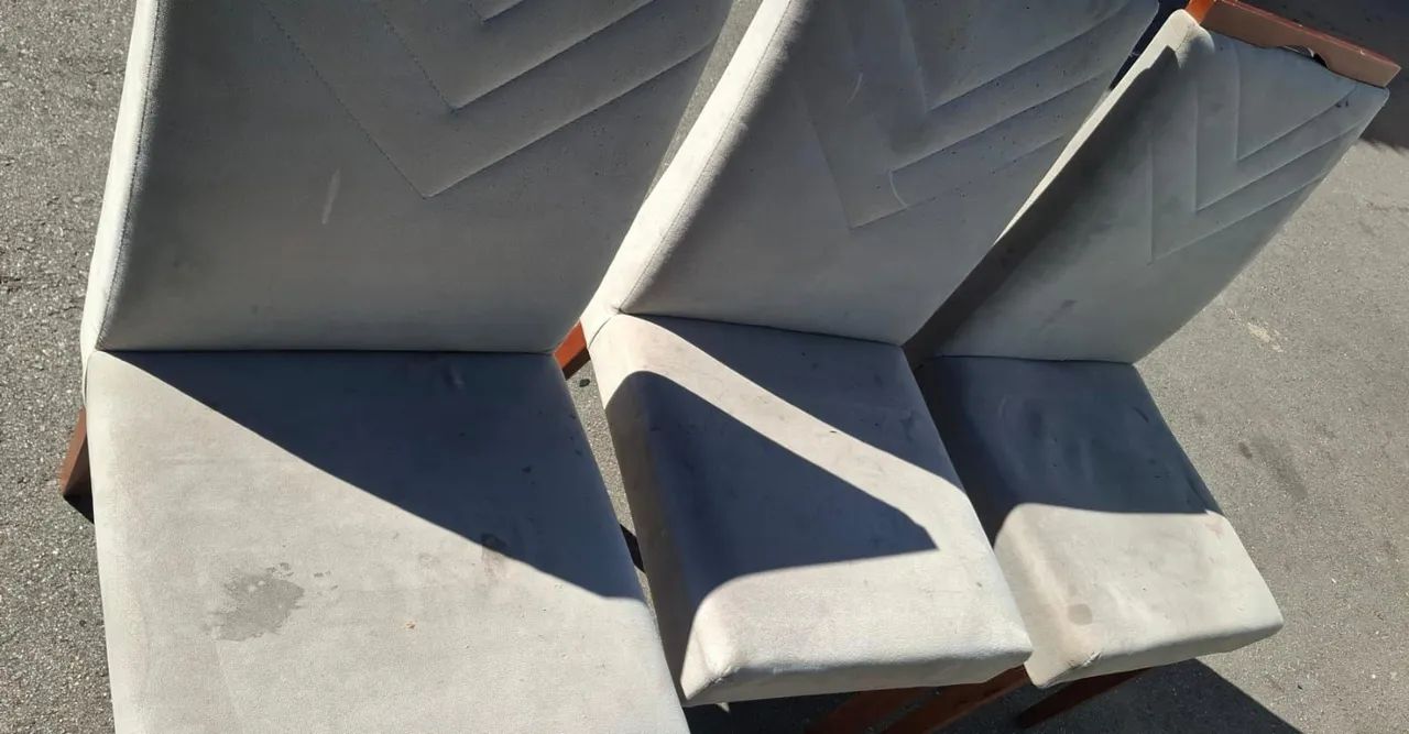 3 cadeira de jantar uma precisa arrumar acento - Foto 2