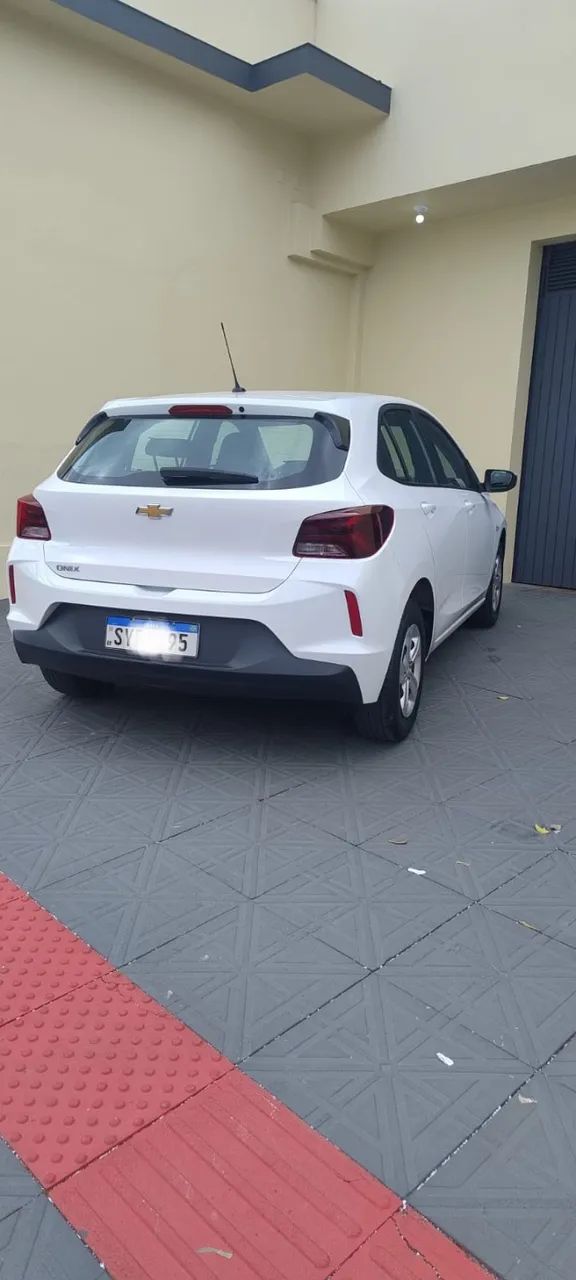 Chevrolet Onix Hatch 1.0 12V Flex Mec. 4P 2024 - Foto 2