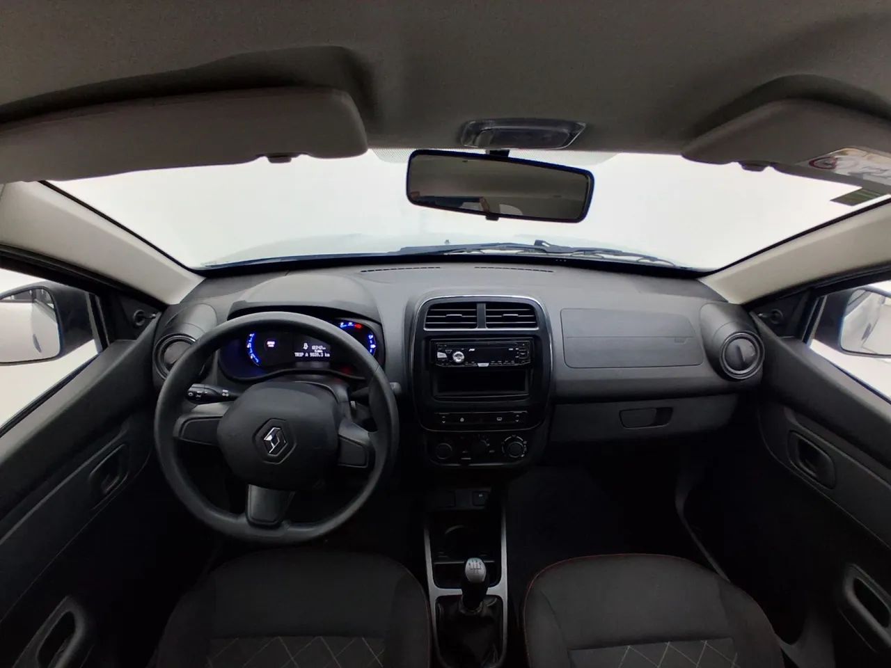 Renault Kwid 1.0 Zen, foto 15 de 18