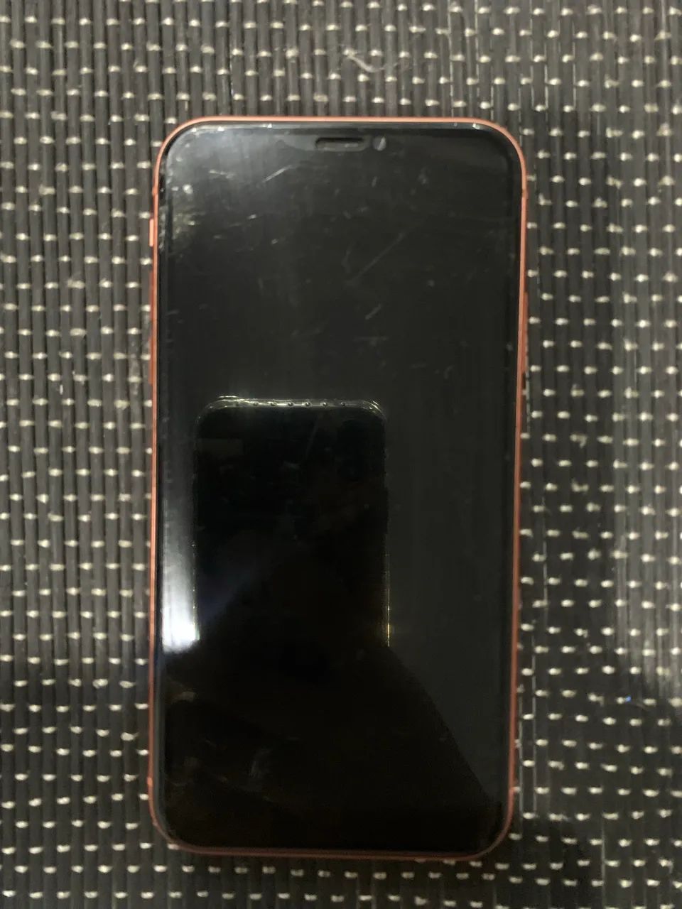 iPhone XR - tela trincada