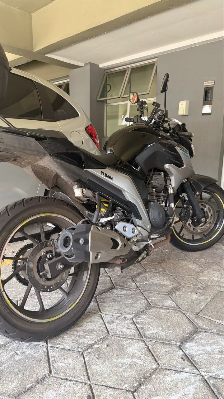 FZ25 2018/2019  baixa km - Foto 2