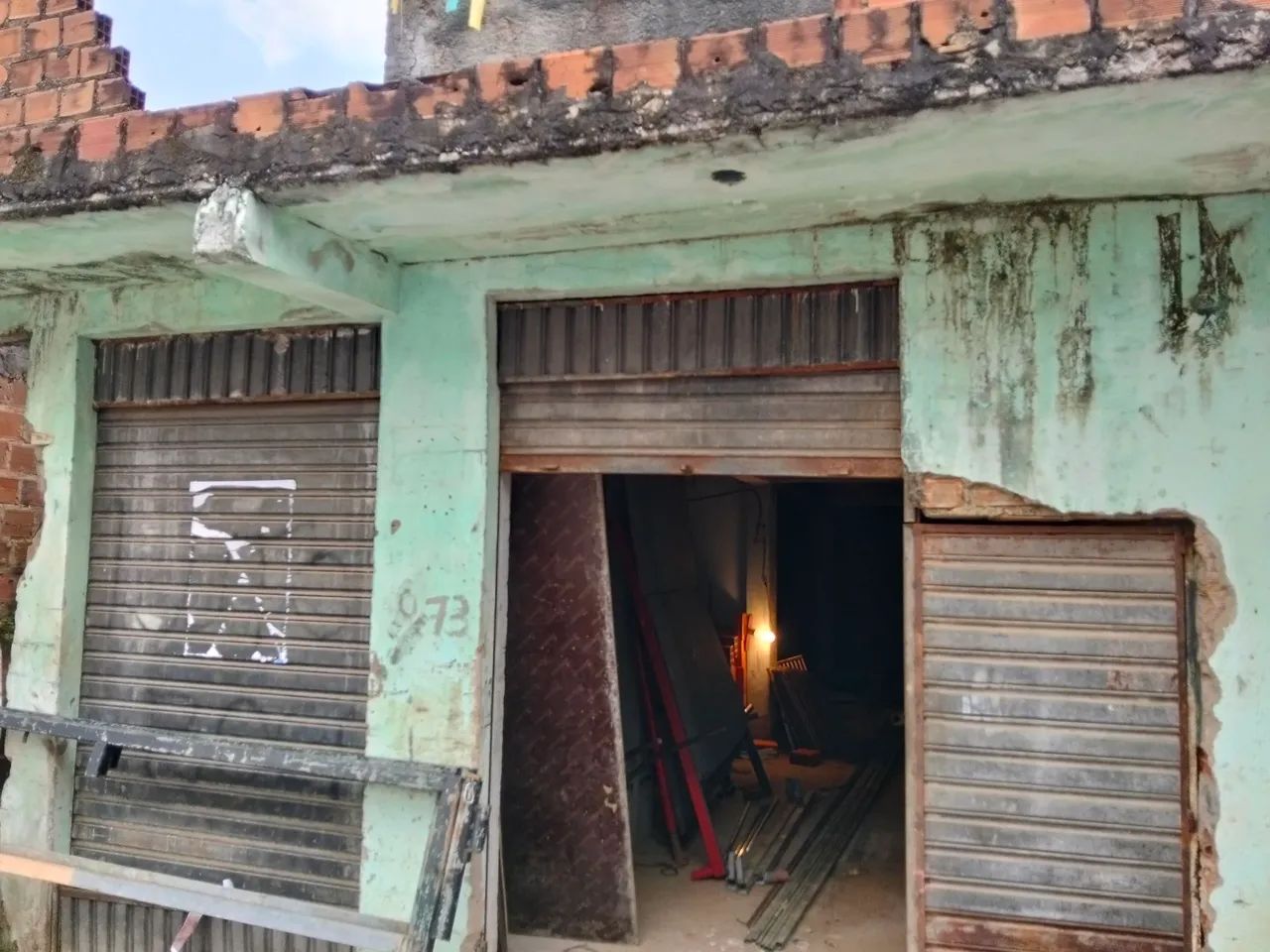 Vende-se galpão 