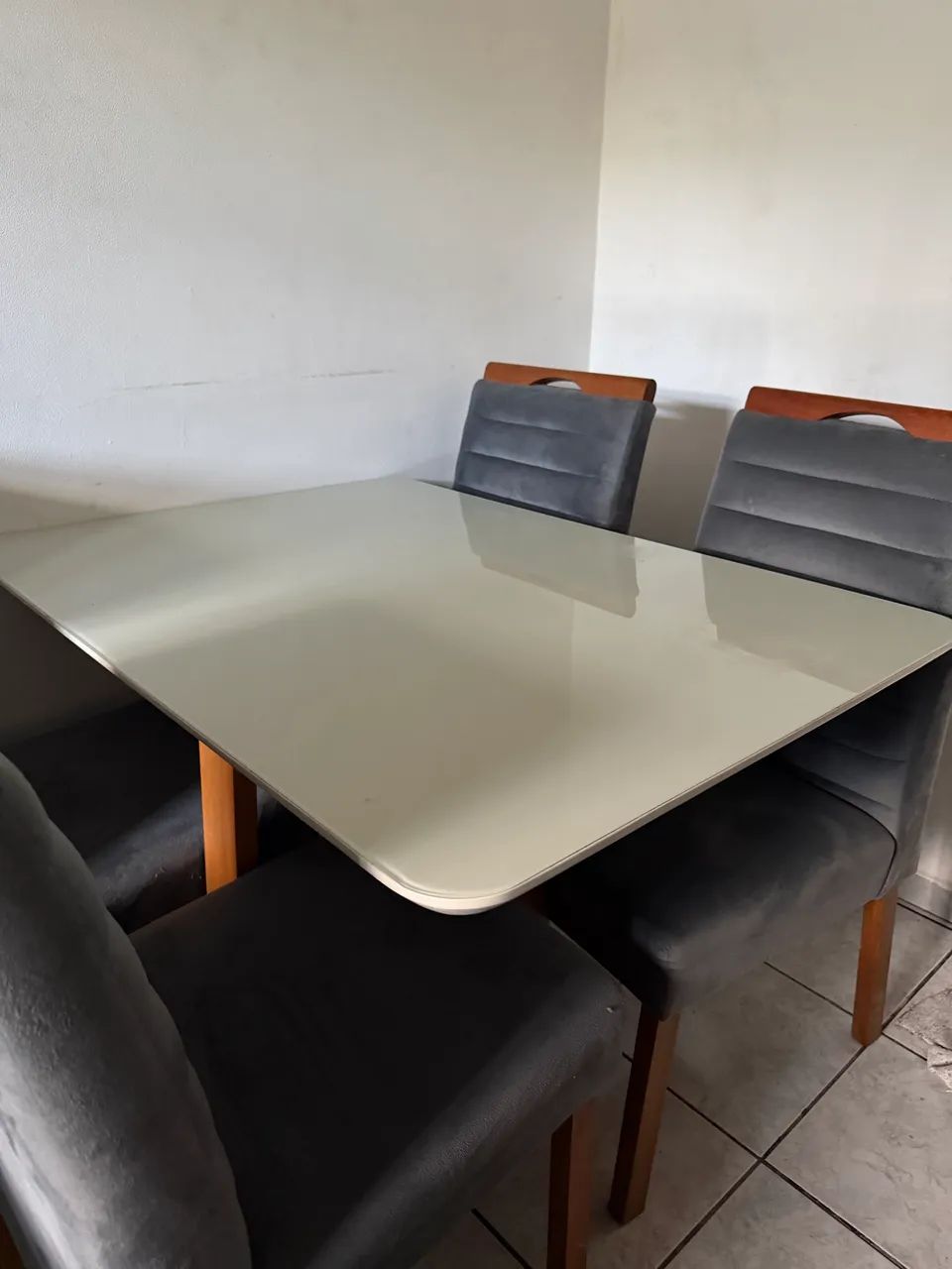 Mesa de jantar + 4 cadeiras - Foto 3
