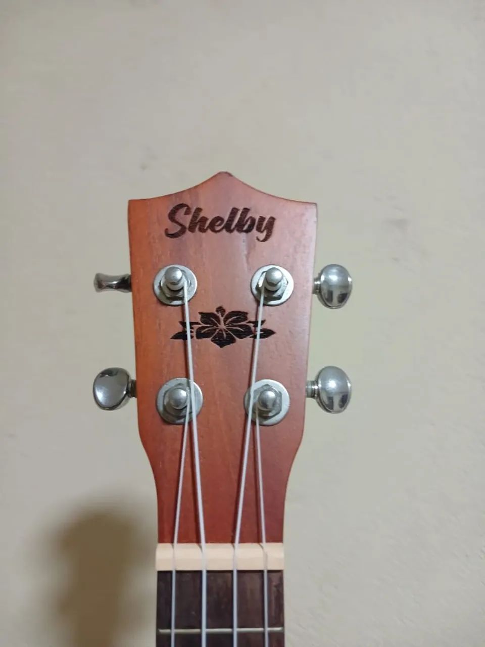 Ukulele Shelby Soprano + Capa - Foto 3