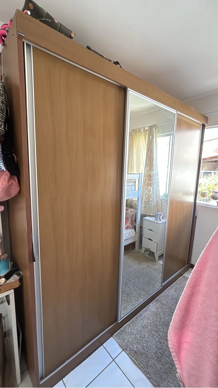 GUARDA ROUPA GRANDE, 3 portas corridas com espelho 