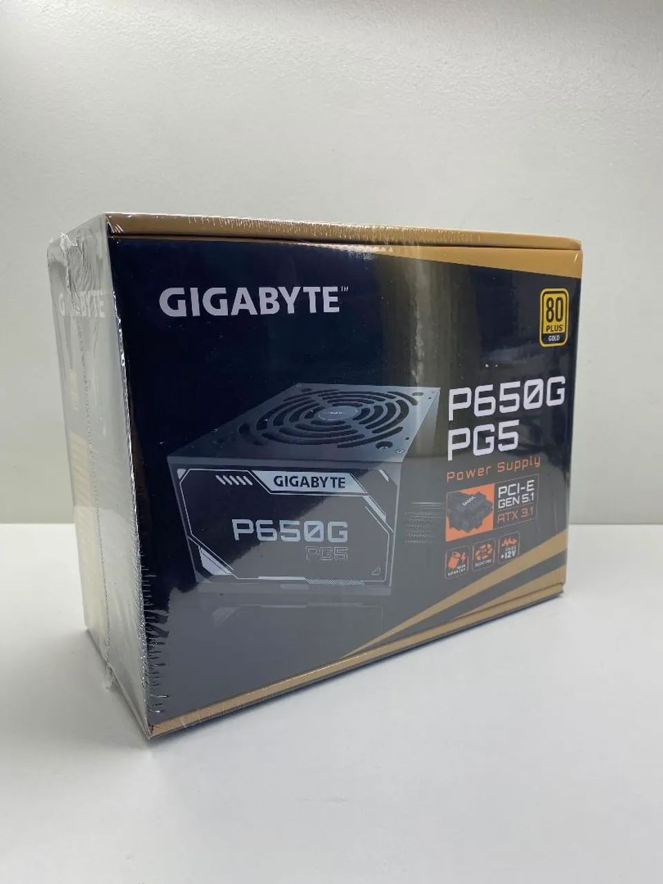 Fonte Real Gigabyte 650W 80p Gold Lacrada