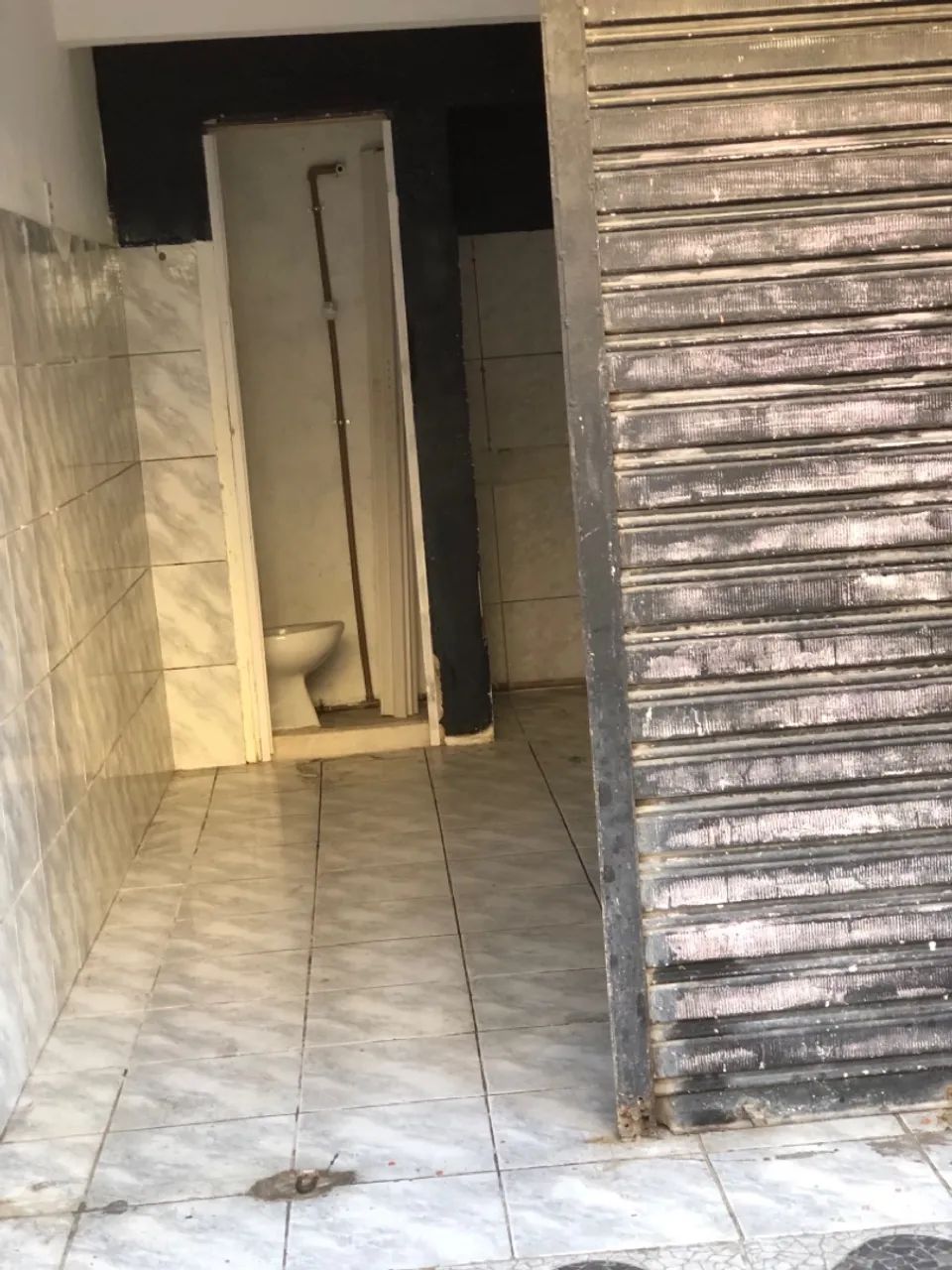 Alugou um quarto para comércio  - Foto 3