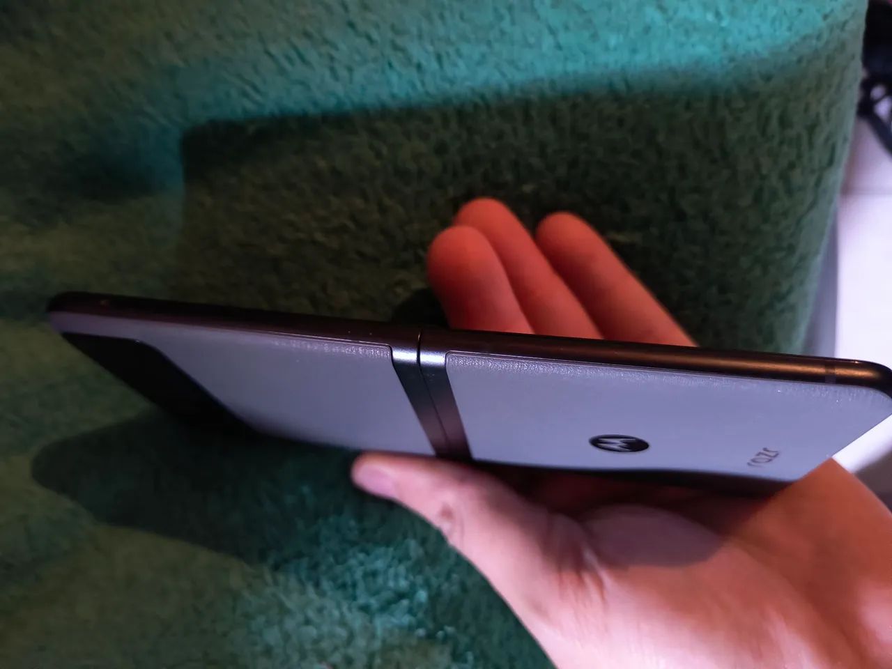 Celular RAZR display com defeito - Foto 3