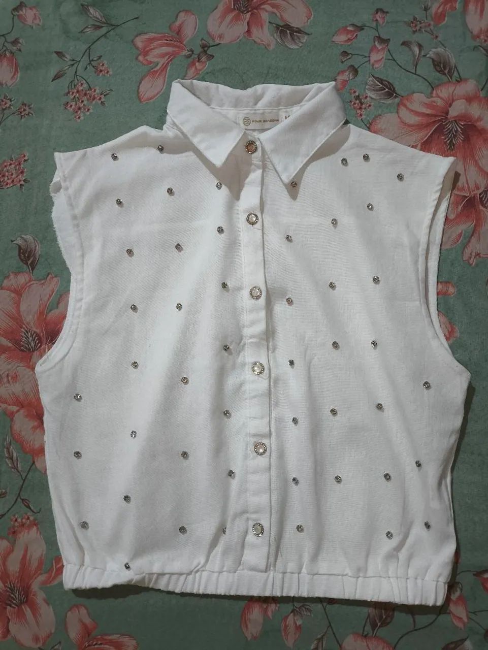 vende-se blusa com strass