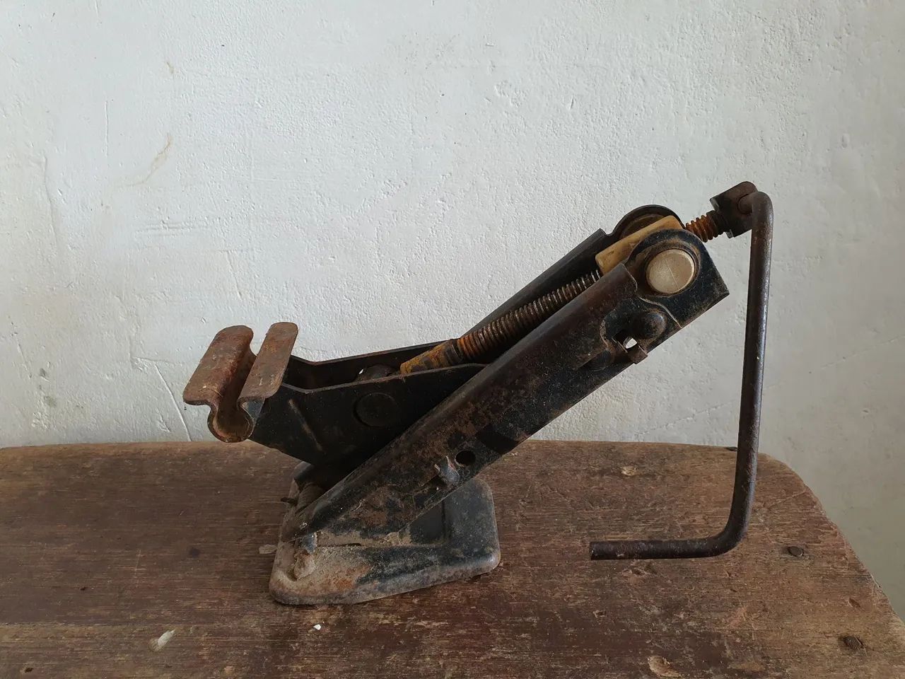 Macaco de carro  - Foto 3