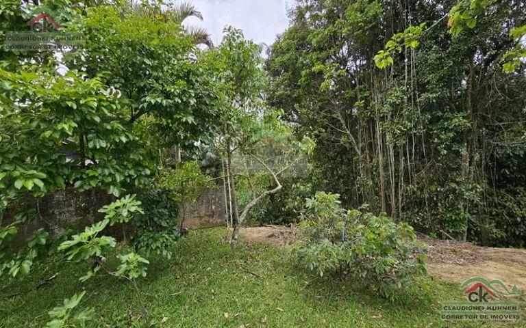 Terreno urbano em local tranquilo próximo do Centro de Águas Mornas - Foto 3