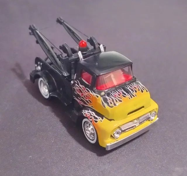 Miniatura Ford COE guincho