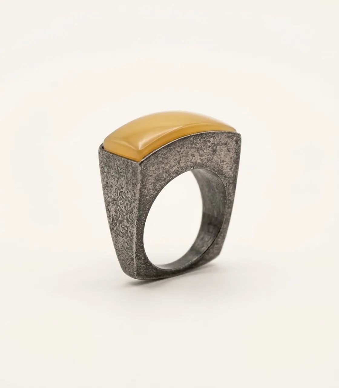 Anel Vintage Prata com Pedra Retangular Âmbar  - Foto 2