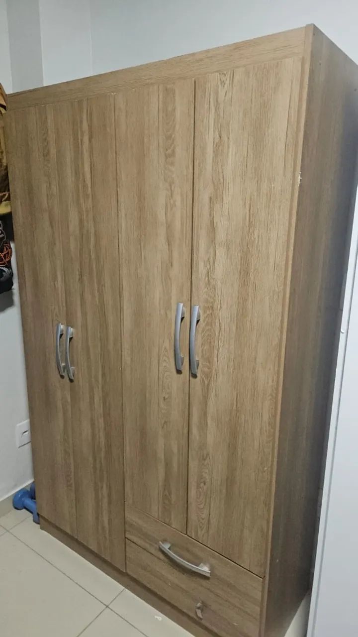 Guarda-roupa 180x110x50