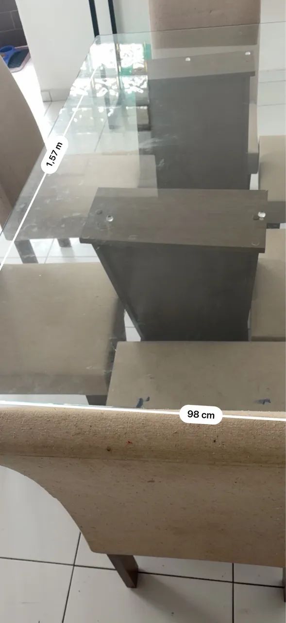 Mesa de madeira MDF com tampo de vidro temperado e bordas arredondadas com 6 cadeiras - Foto 4