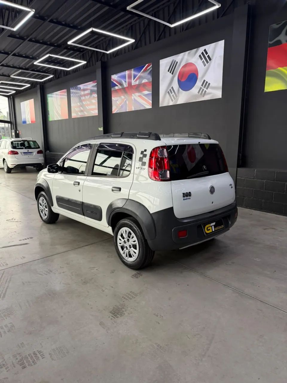 Fiat Uno WAY 1.4 EVO Fire Flex 8V 5P 2011 - Foto 4