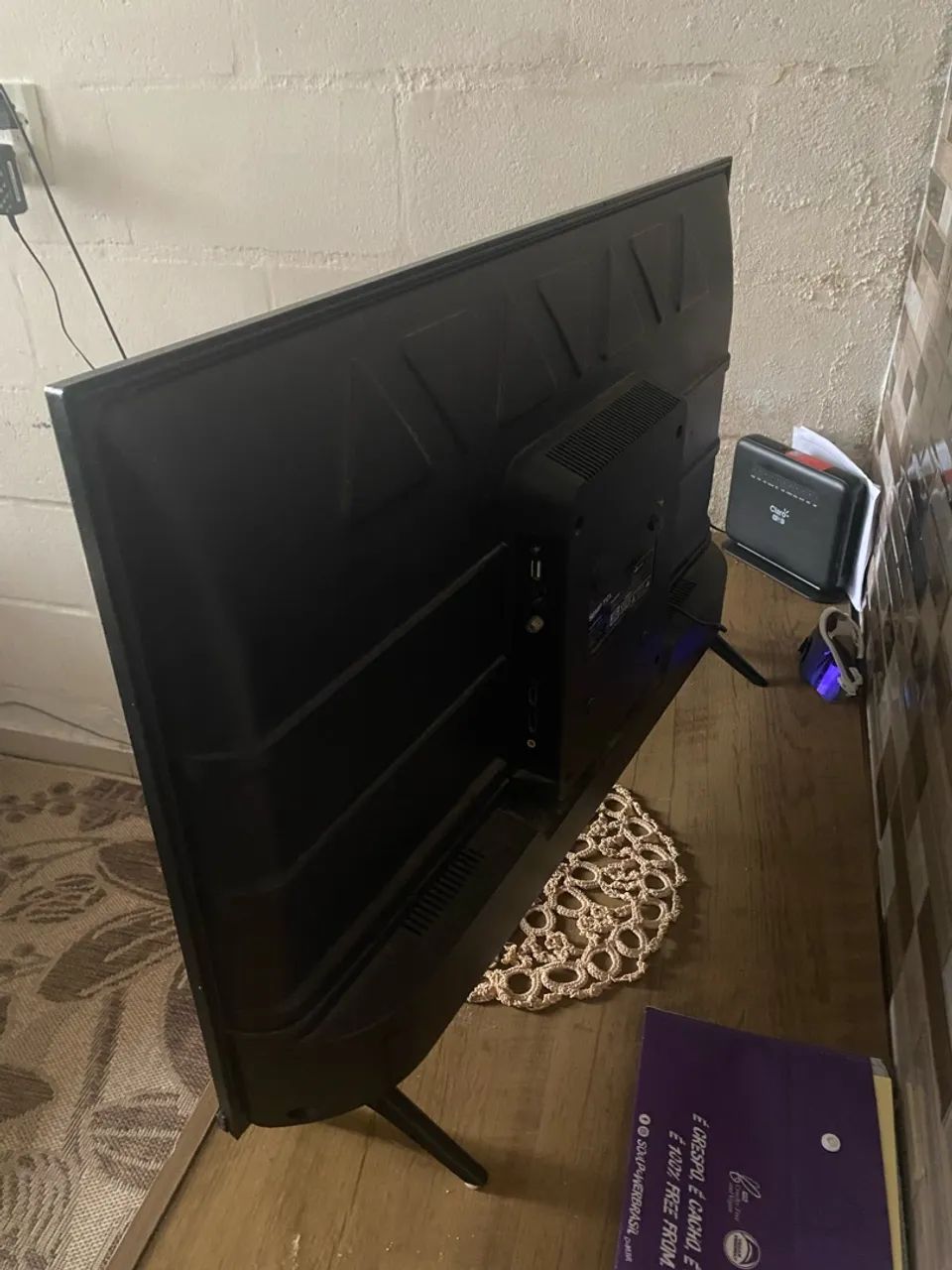 Vendo Tv smart 32 polegadas TCL - Foto 2
