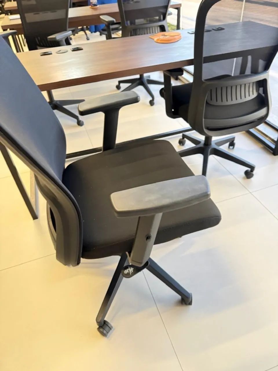 Cadeira de escritório ergonômica - Foto 3