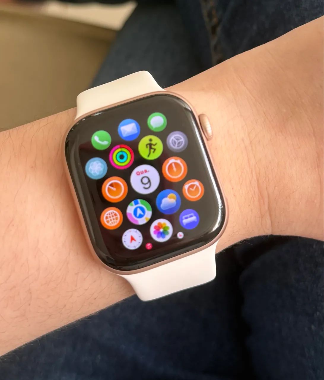 Apple Watch Series 11 Rose Gold 42mm