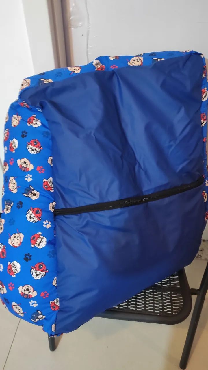 Caminha de cães e gatos no tamanho GG NA COR AZUL CANETA.