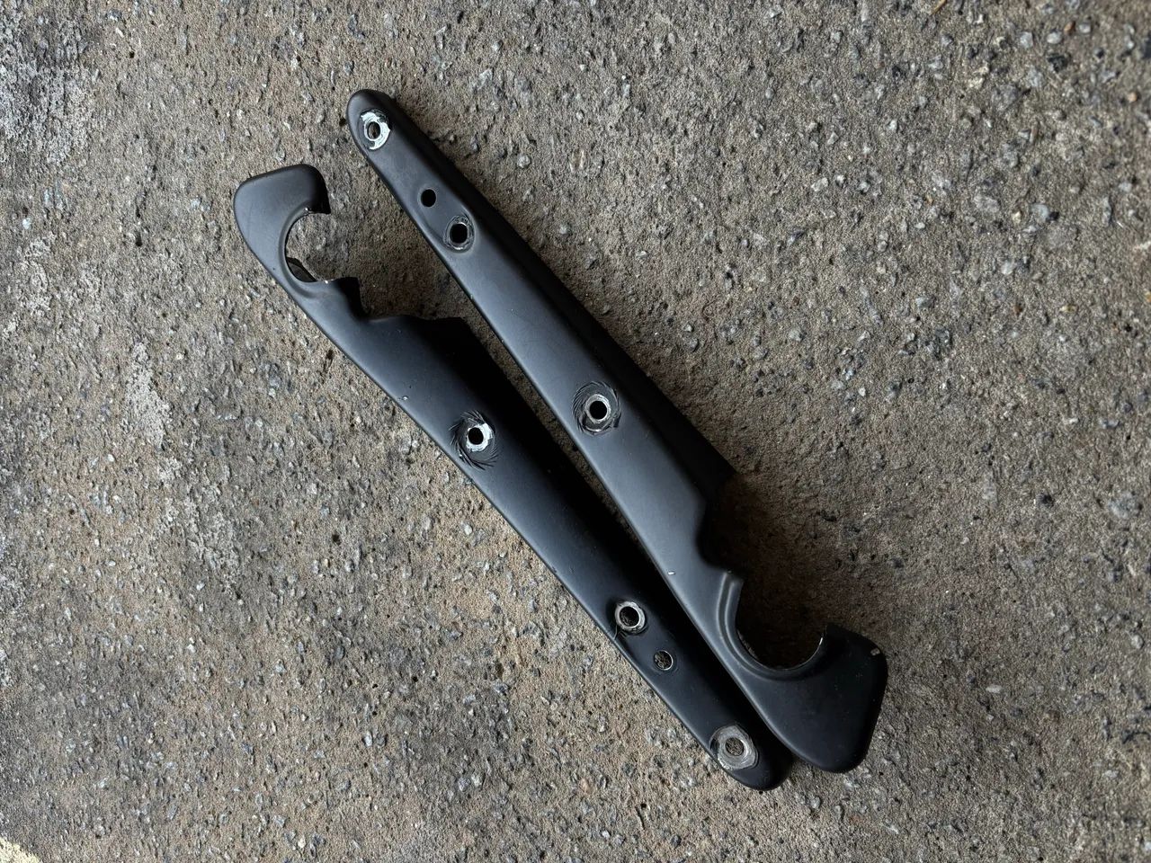 Espadas laterais acabamento paralama traseiro harley sportster - Foto 2