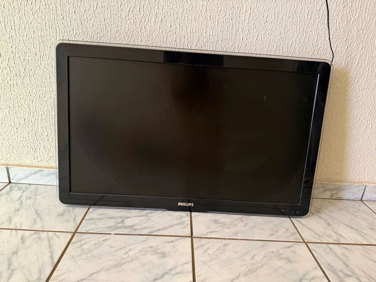 TV Philips 42 Pol NÃO É SMART