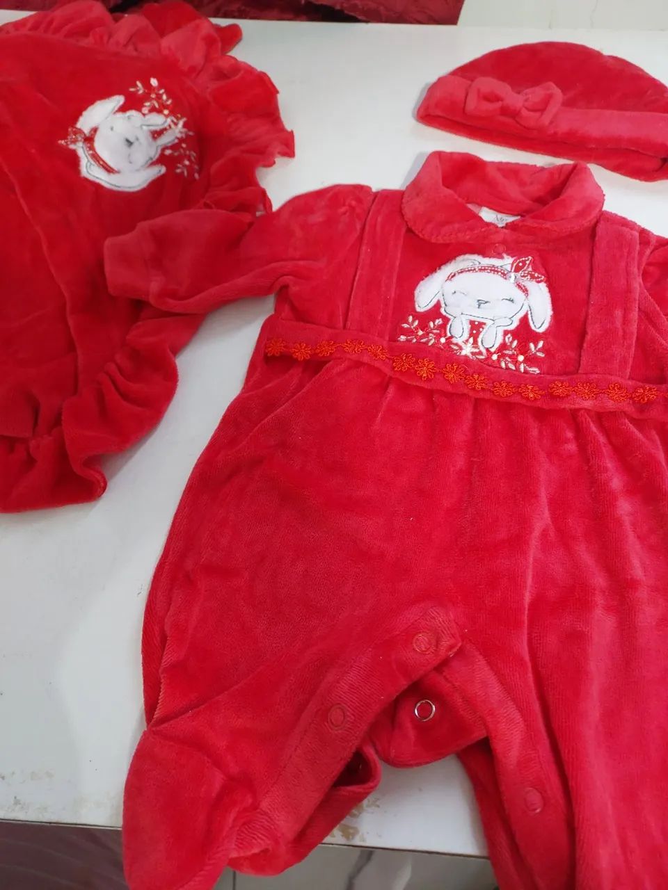 Saída de maternidade vermelho  - Foto 2