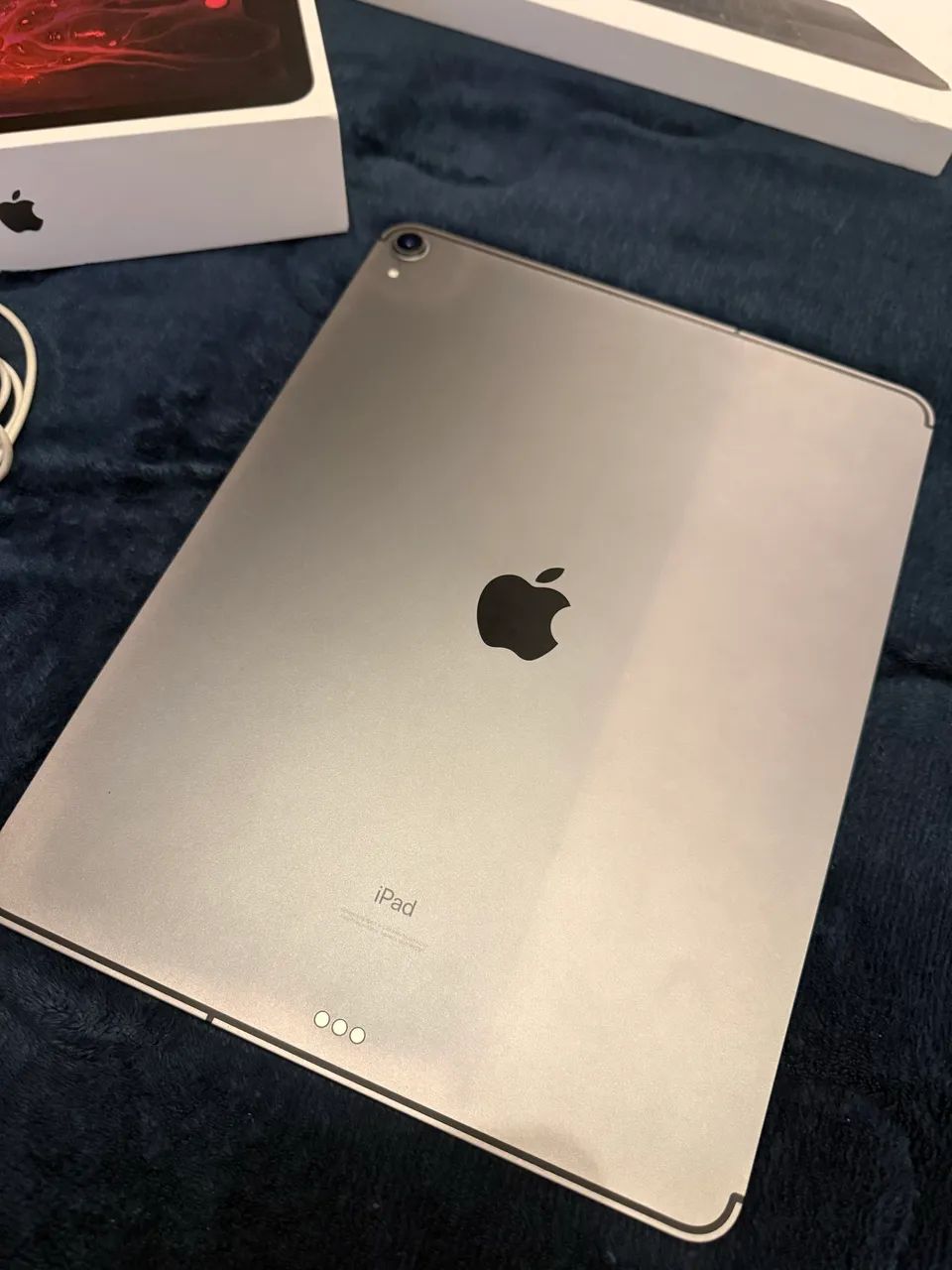 iPad Pro 12.9 Polegadas. 512 GB, Wi-Fi celular, com SmartKeyboard trackpad e Apple Pencil  - Foto 3