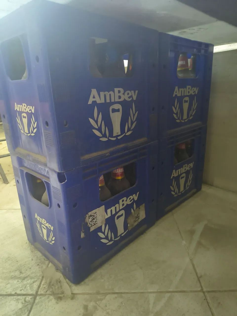 Vendo cx de litrão AmBev  - Foto 2