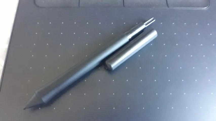 Mesa Digitalizadora Wacom Intuos Ctl4100 Pequena 4 Polegadas - Foto 5