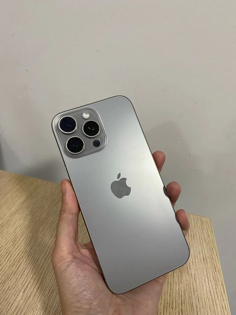 IPHONE 16 PRO MAX 256g 
