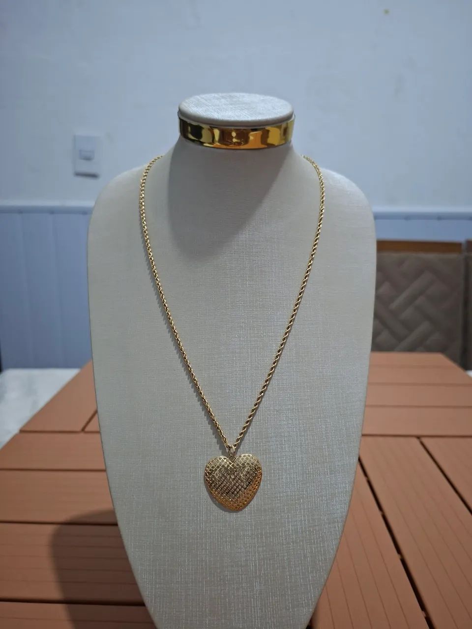 Vendo corrente feminina em ouro 18k