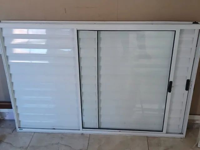 Veneziana Aluminio branco