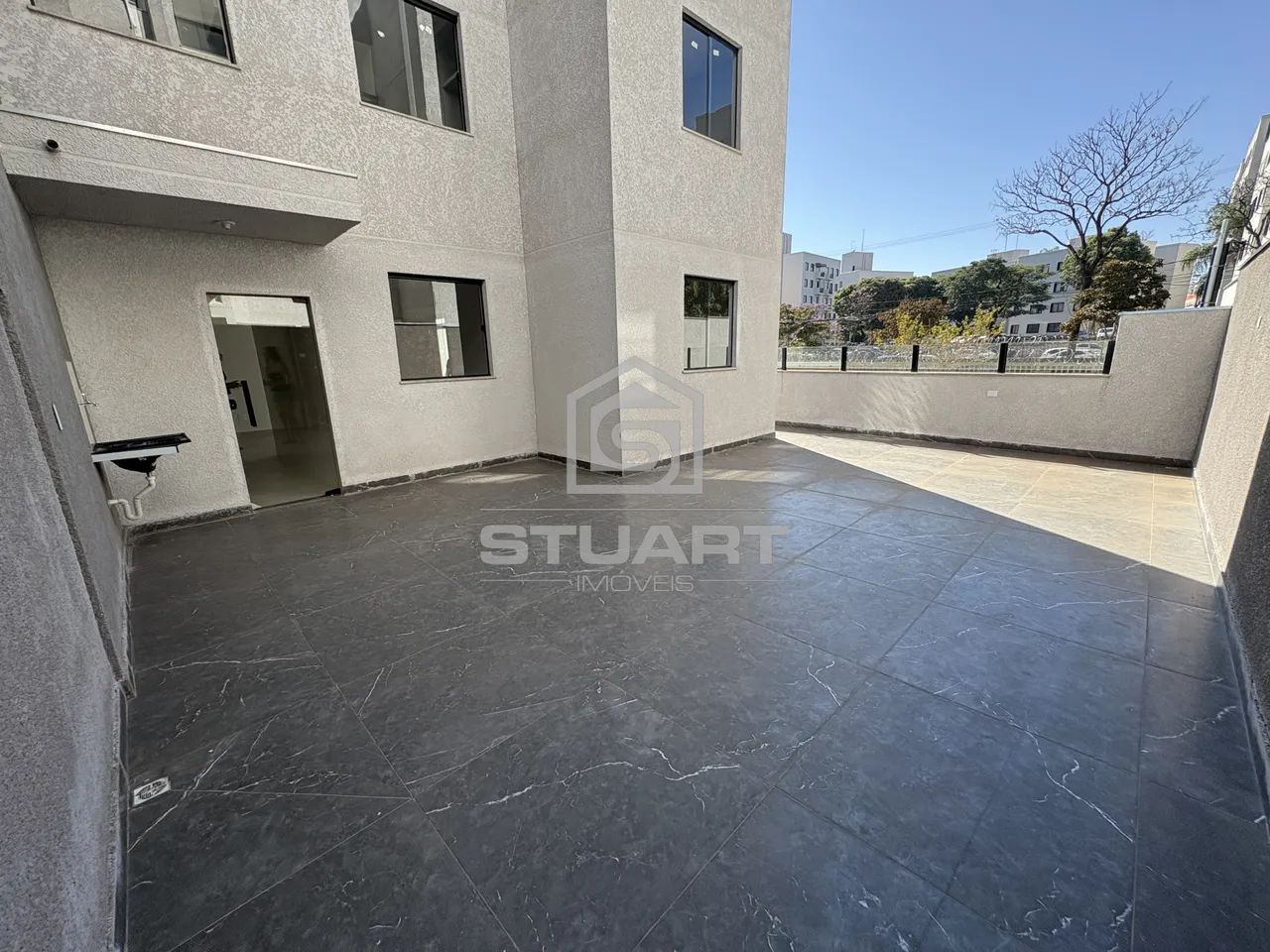 Área privativa com 2 quartos, suíte e 2 vagas! - Foto 2