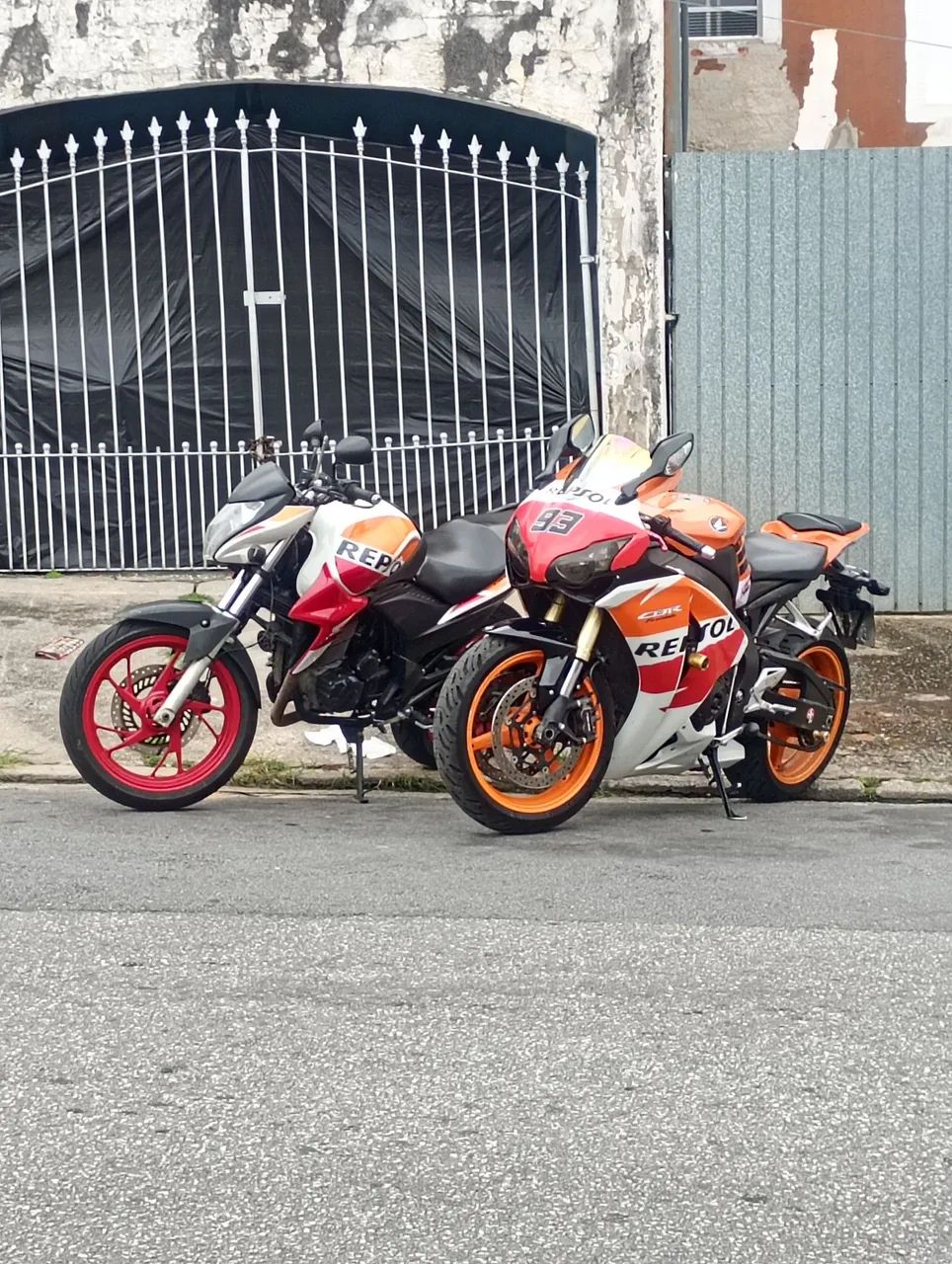 Cb300R
