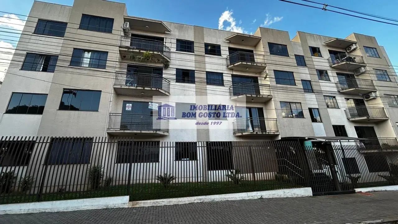 Imóvel para aluguel  com 3 quartos em Centro - Cascavel - PR