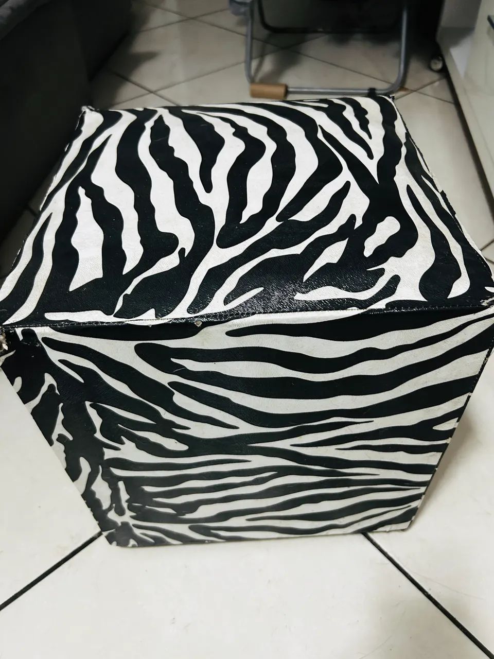 Vendo Puff preto e branco  - Foto 3