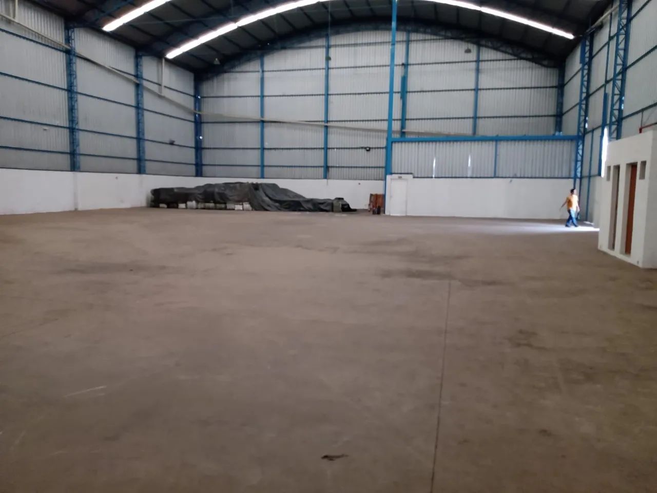Excelente galpão 3800m com 4 docas para alugar na Lindenberg  - Foto 4