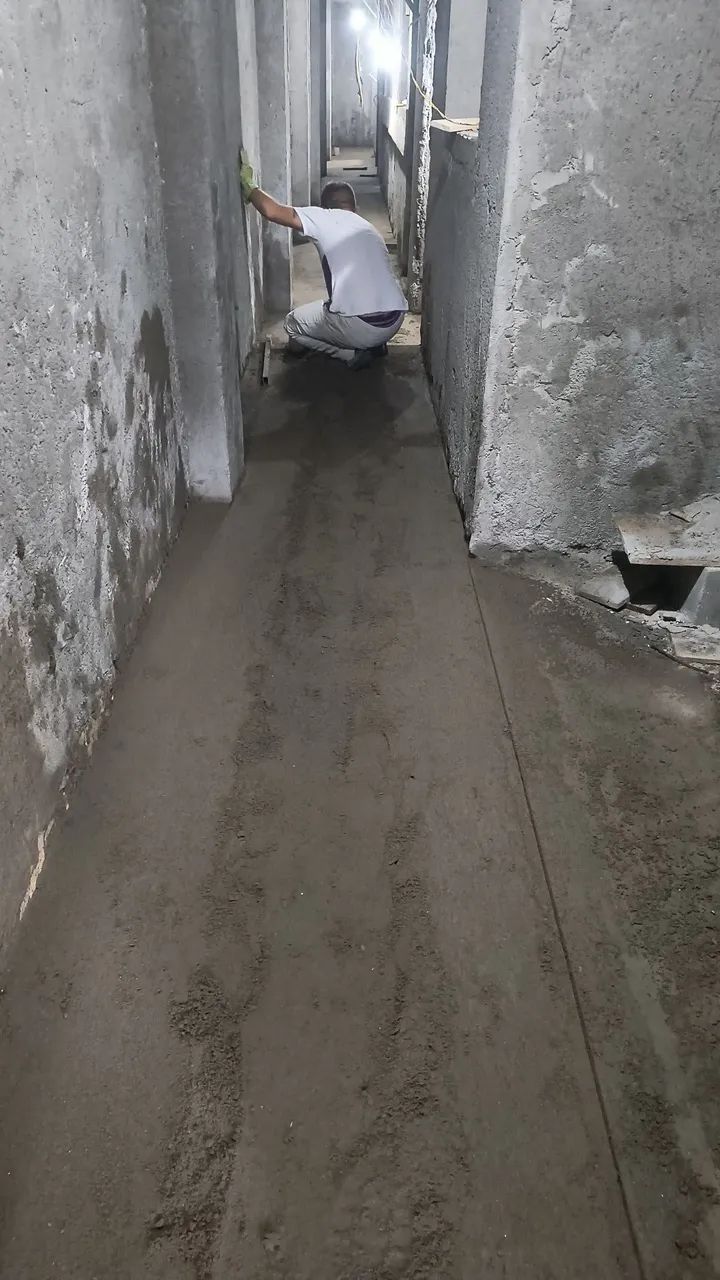 Precisa de pedreiro 