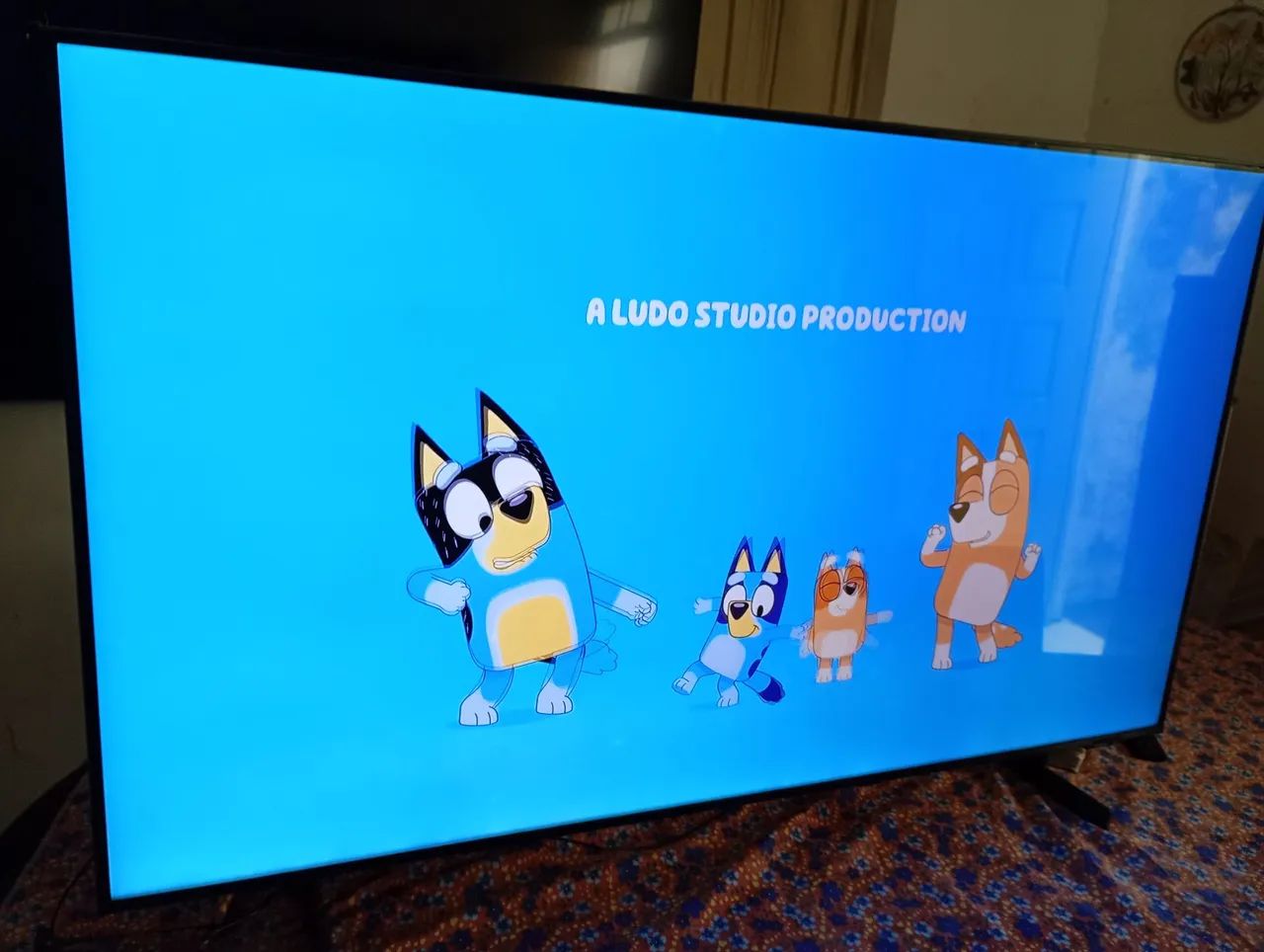 Tv Samsung 55 polegadas smart pequena bola tela - Foto 3